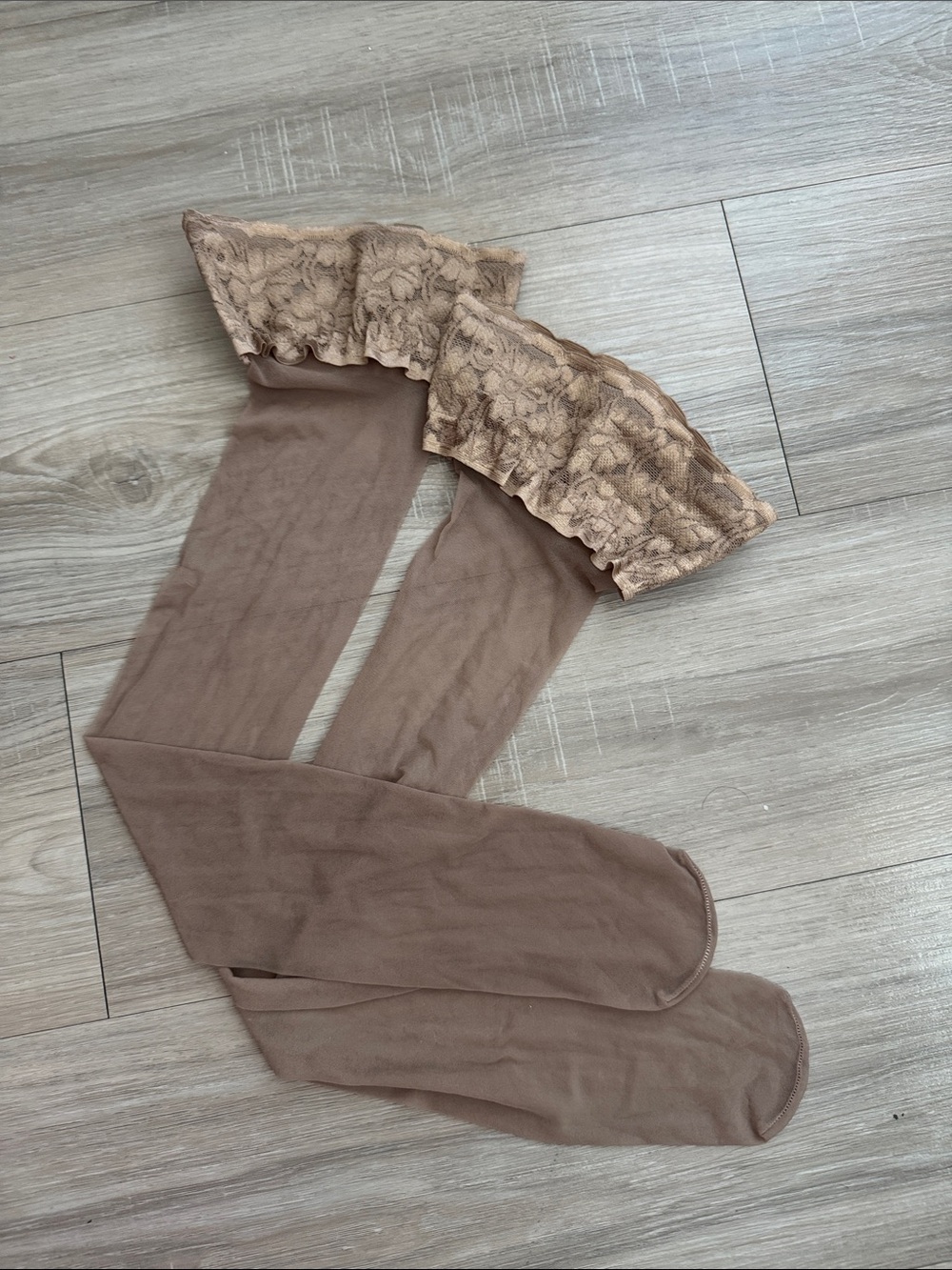 NWOT Sheer Stay Up Lace-Top Thigh High Stockings, O/S
